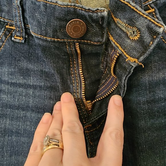 Boy's Wrangler Blue Jeans - Picture 3 of 13